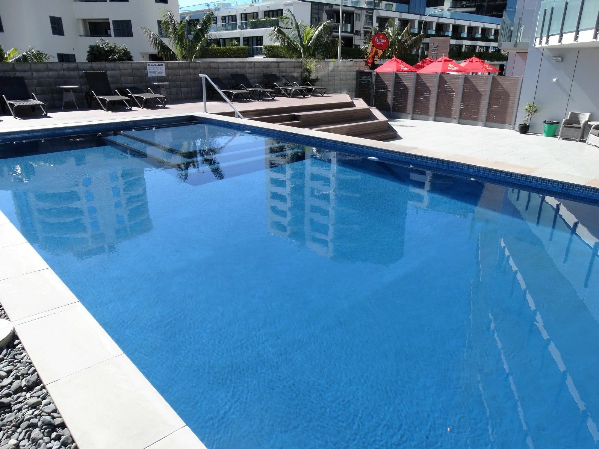 The Pacific Apartments Mount Maunganui Exterior photo